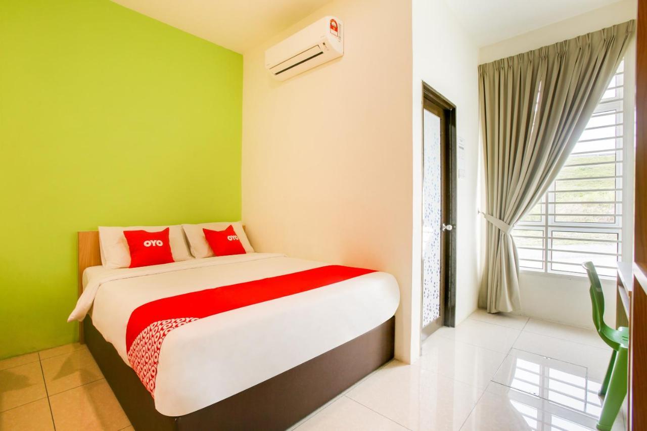 Oyo 89677 Sunflower Hotel Seremban Bagian luar foto