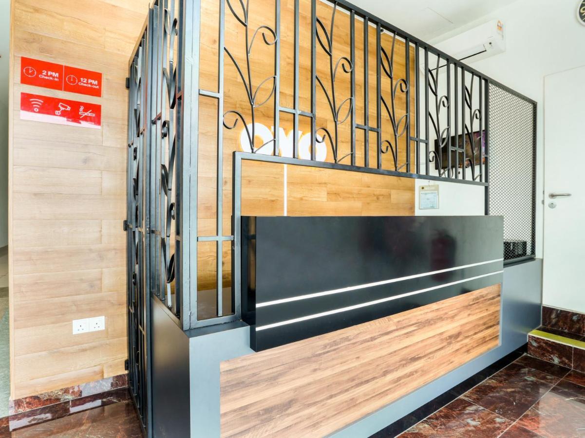 Oyo 89677 Sunflower Hotel Seremban Bagian luar foto