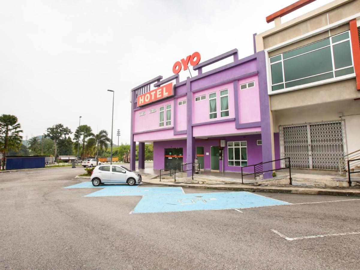 Oyo 89677 Sunflower Hotel Seremban Bagian luar foto
