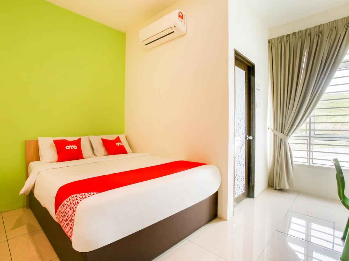 Oyo 89677 Sunflower Hotel Seremban Bagian luar foto